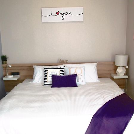 Hnm Homestay Direct Access Mesamall Nilai Klia Usim Exteriör bild