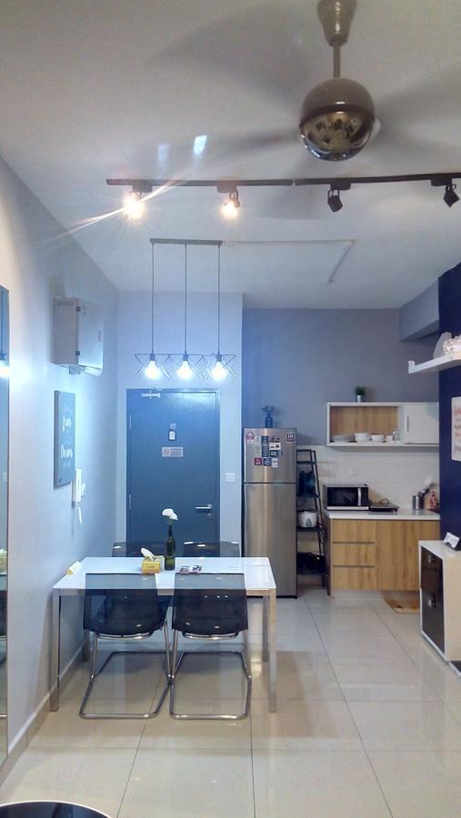 Hnm Homestay Direct Access Mesamall Nilai Klia Usim Exteriör bild