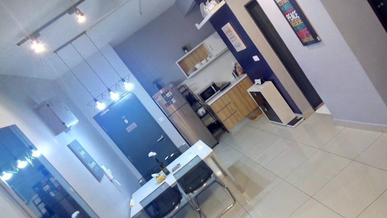 Hnm Homestay Direct Access Mesamall Nilai Klia Usim Exteriör bild