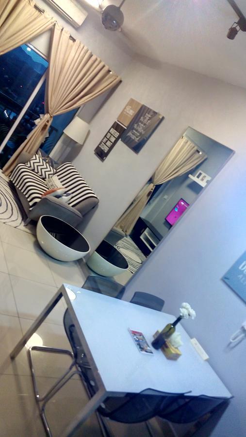 Hnm Homestay Direct Access Mesamall Nilai Klia Usim Exteriör bild