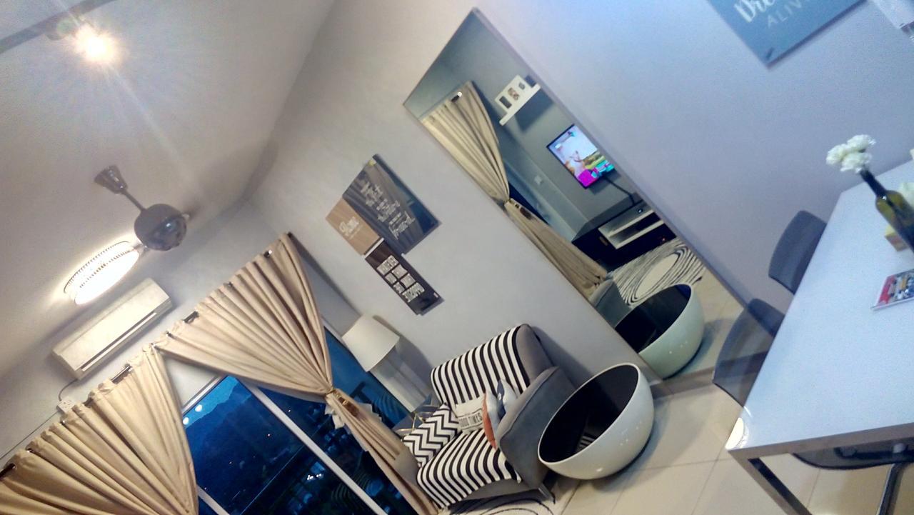 Hnm Homestay Direct Access Mesamall Nilai Klia Usim Exteriör bild