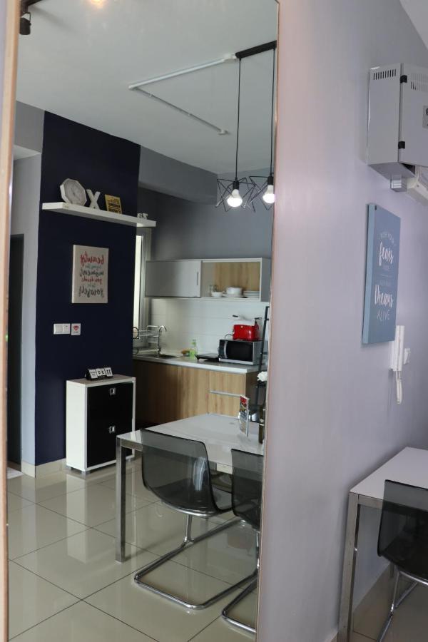 Hnm Homestay Direct Access Mesamall Nilai Klia Usim Exteriör bild